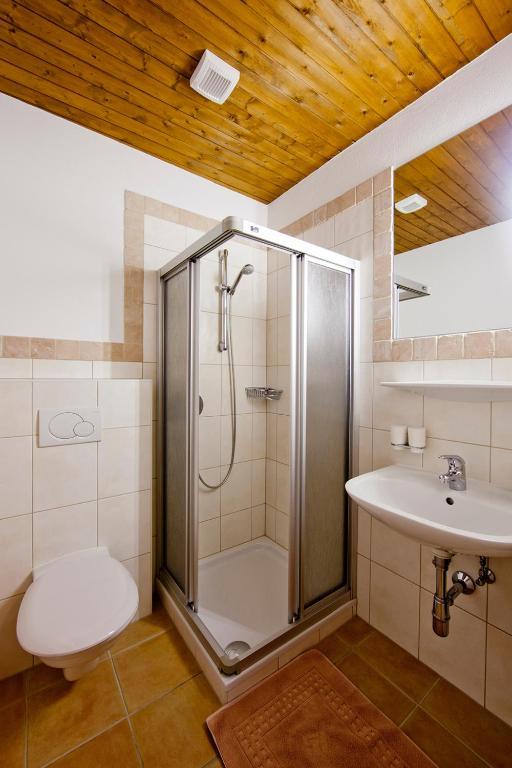 Appartements Strobl Hopfgarten im Brixental Room photo